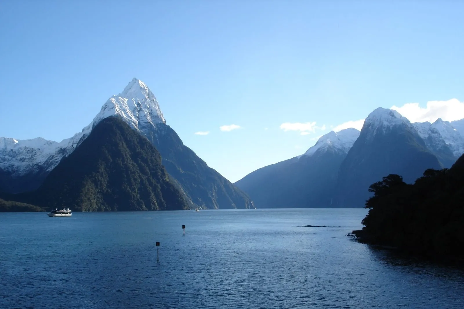 Milford Sound fiord in New Zealand with Mitre Peak rising from the water