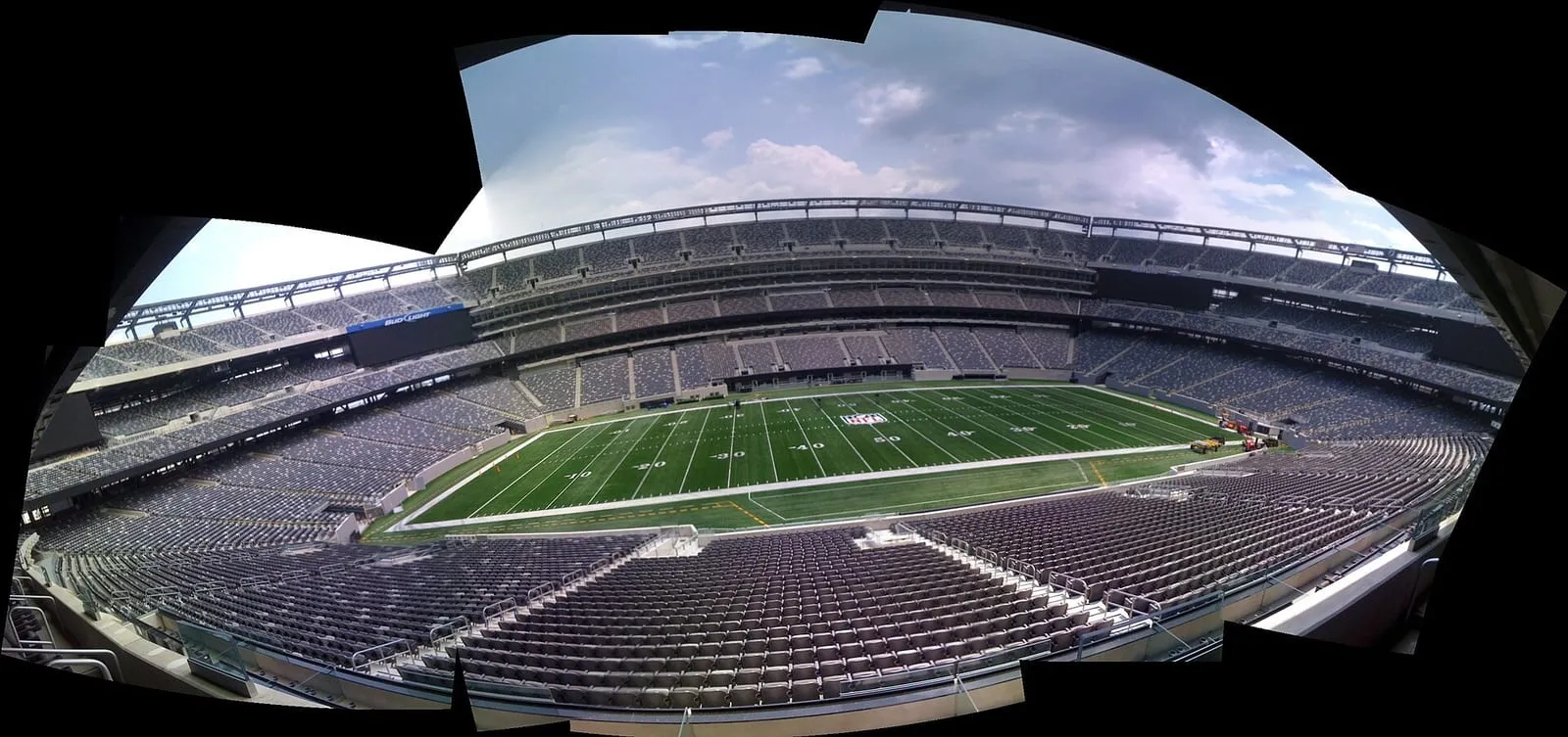 Panorama of MetLife Stadium in New Jersey, host of the 2026 World Cup final